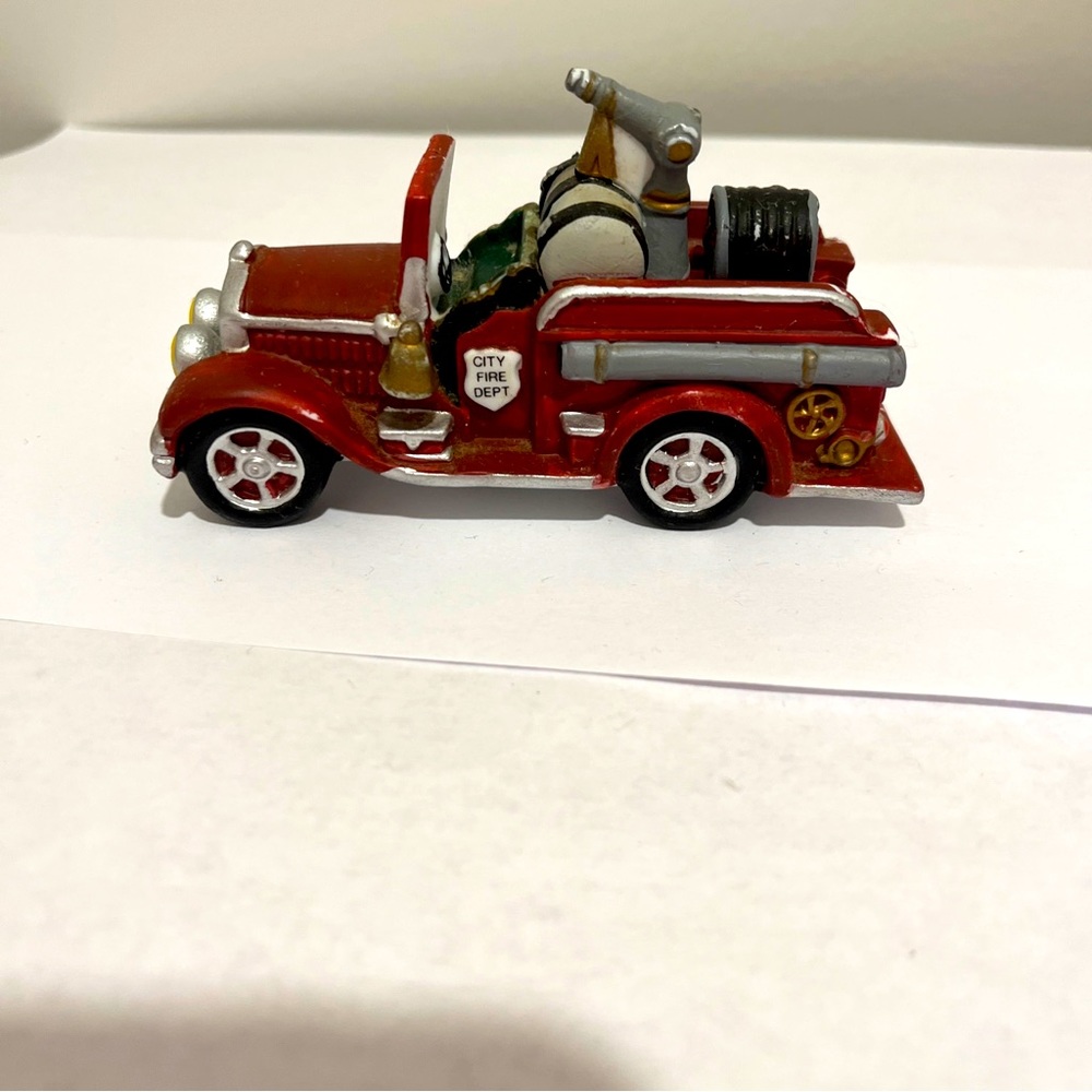 Dept 56 Heritage Village Collection "City Fire Dept. " Missing Ladder.